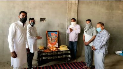 गांव कान्हडी कला में महाराणा प्रताप जयंती मनाते हुए